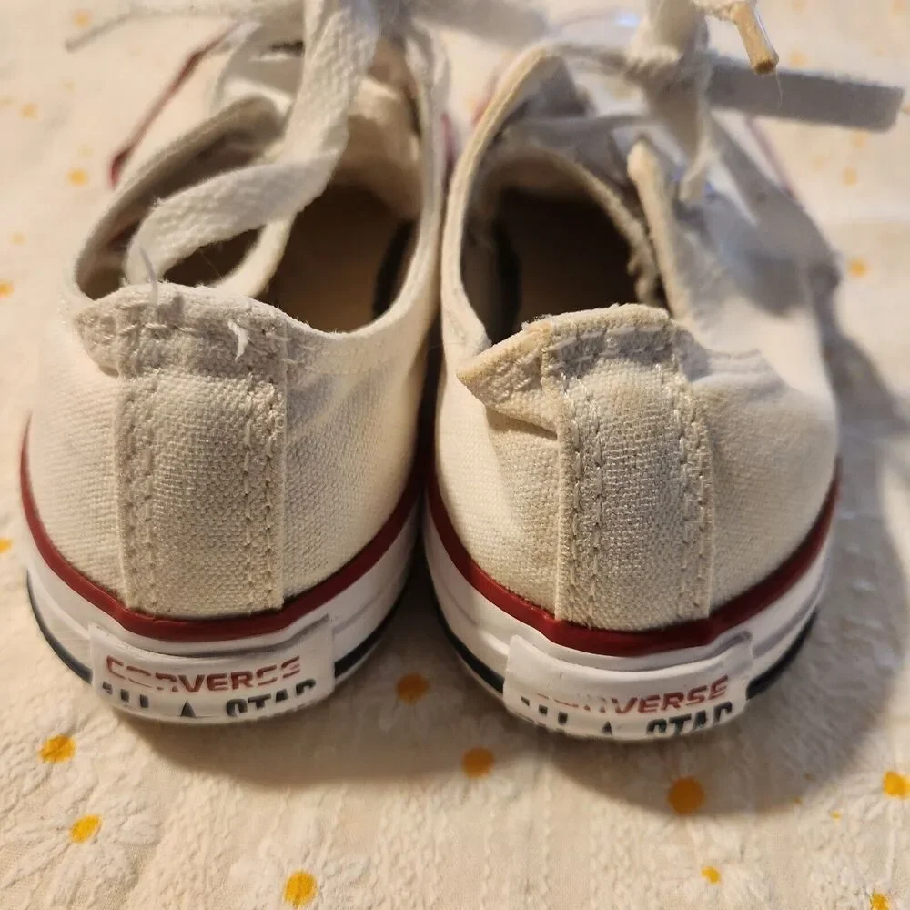 Converse good preowned